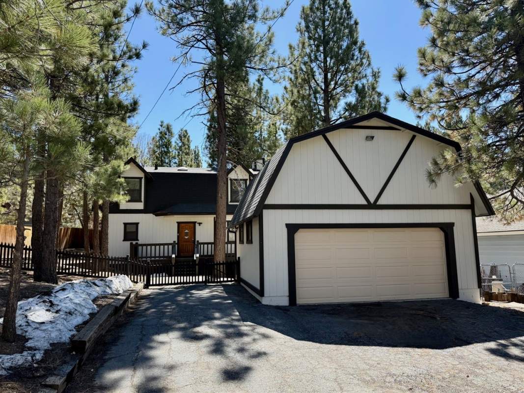 001_Exterior-Front 001_Exterior-Front