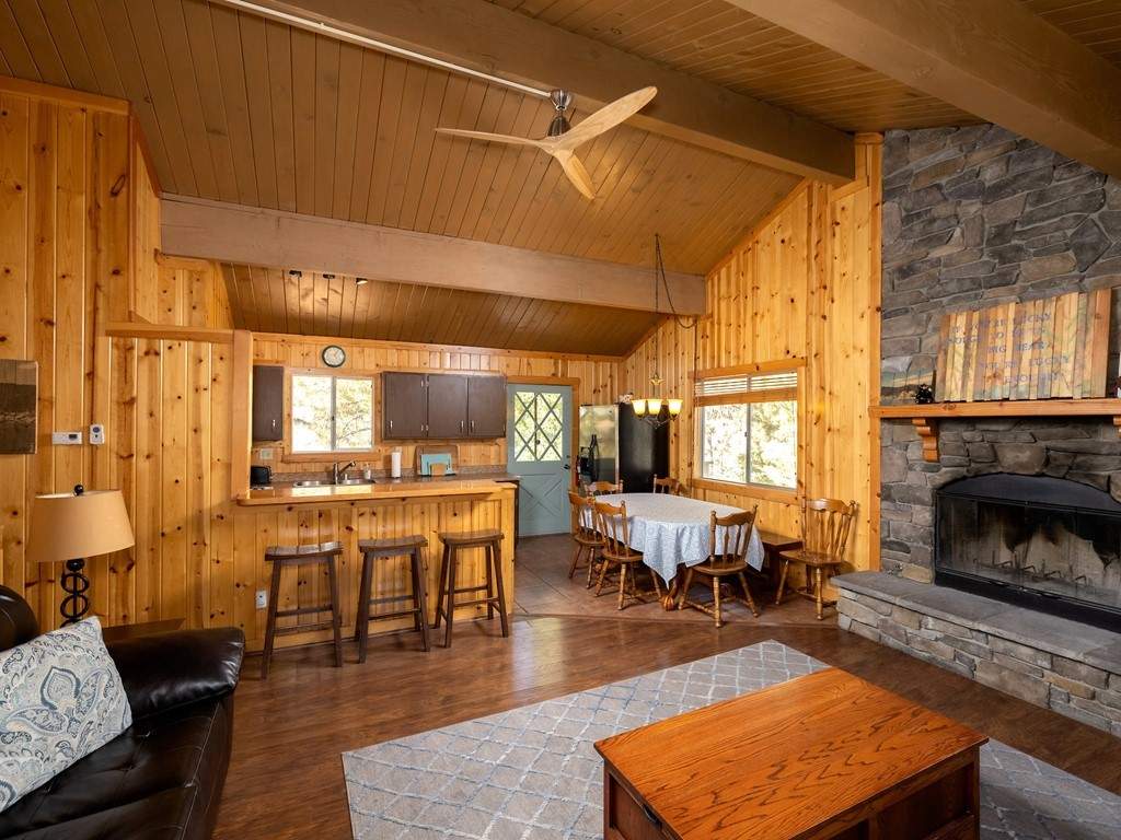 39038 Bayview Ln 39038 Bayview Ln