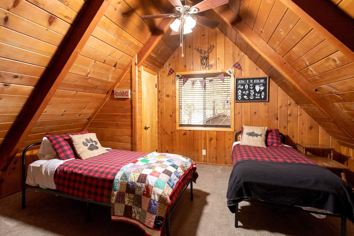 731 E Meadow Ln 731 E Meadow Ln