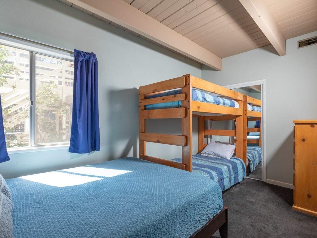 39038 Bayview Ln 39038 Bayview Ln