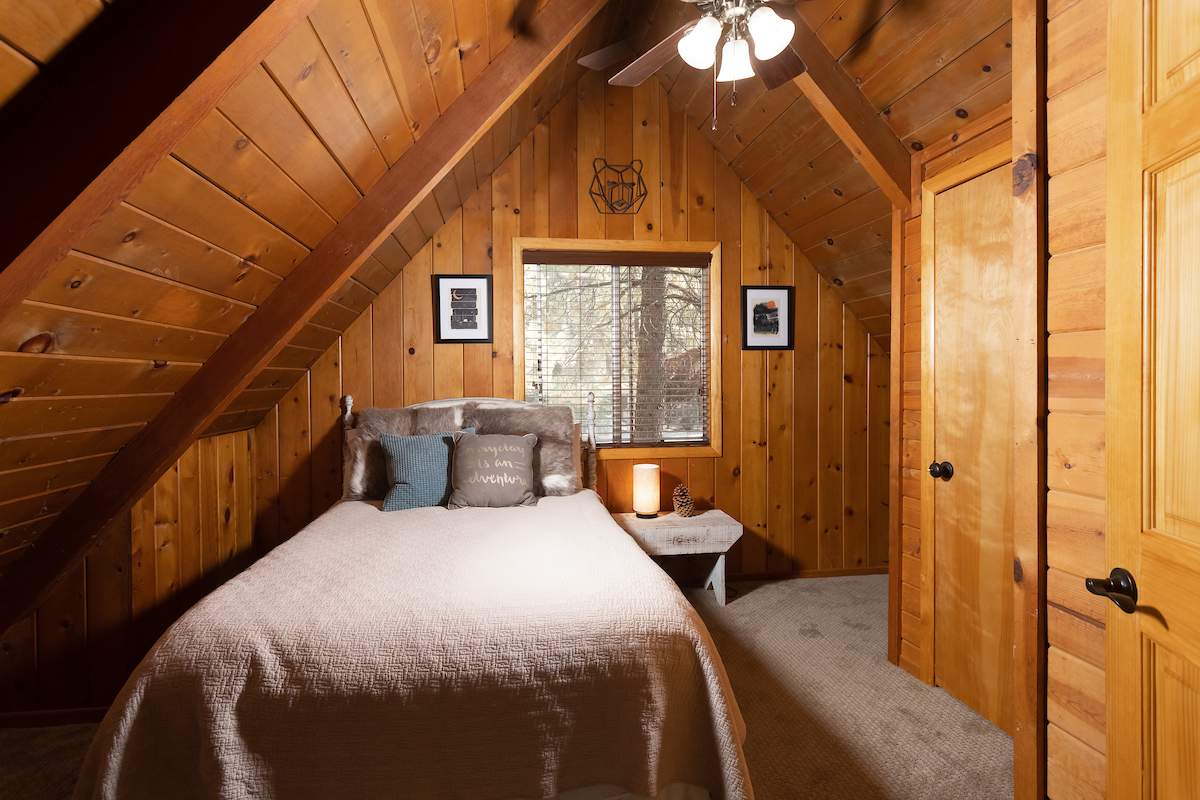 731 E Meadow Ln 731 E Meadow Ln