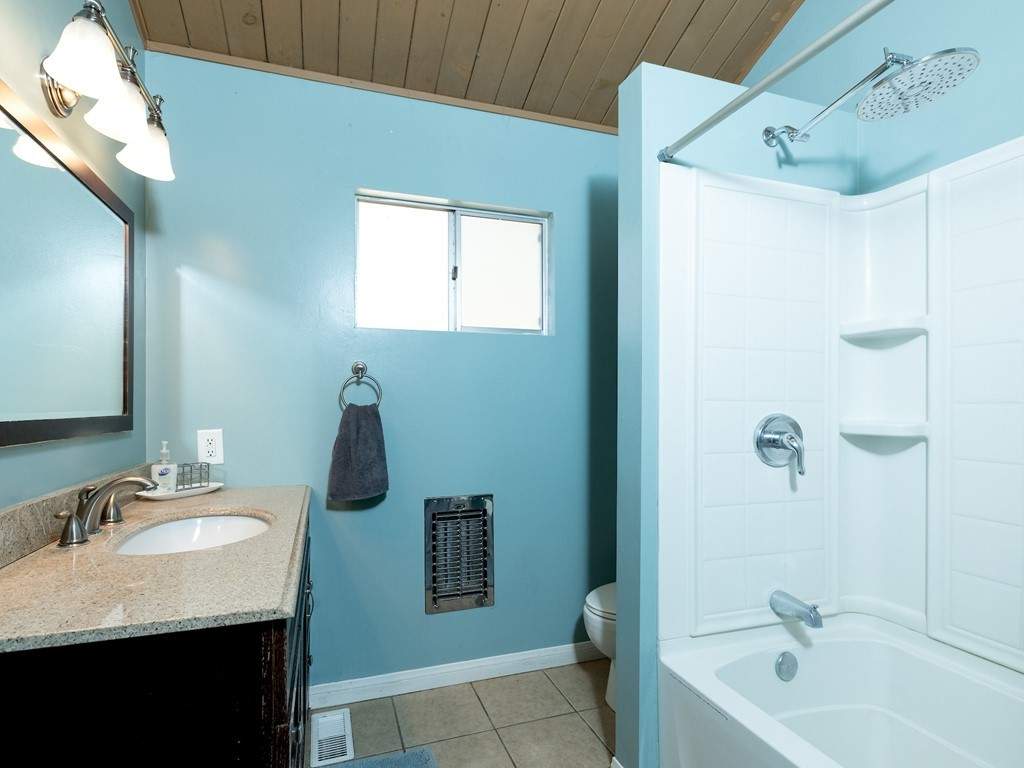 39038 Bayview Ln 39038 Bayview Ln