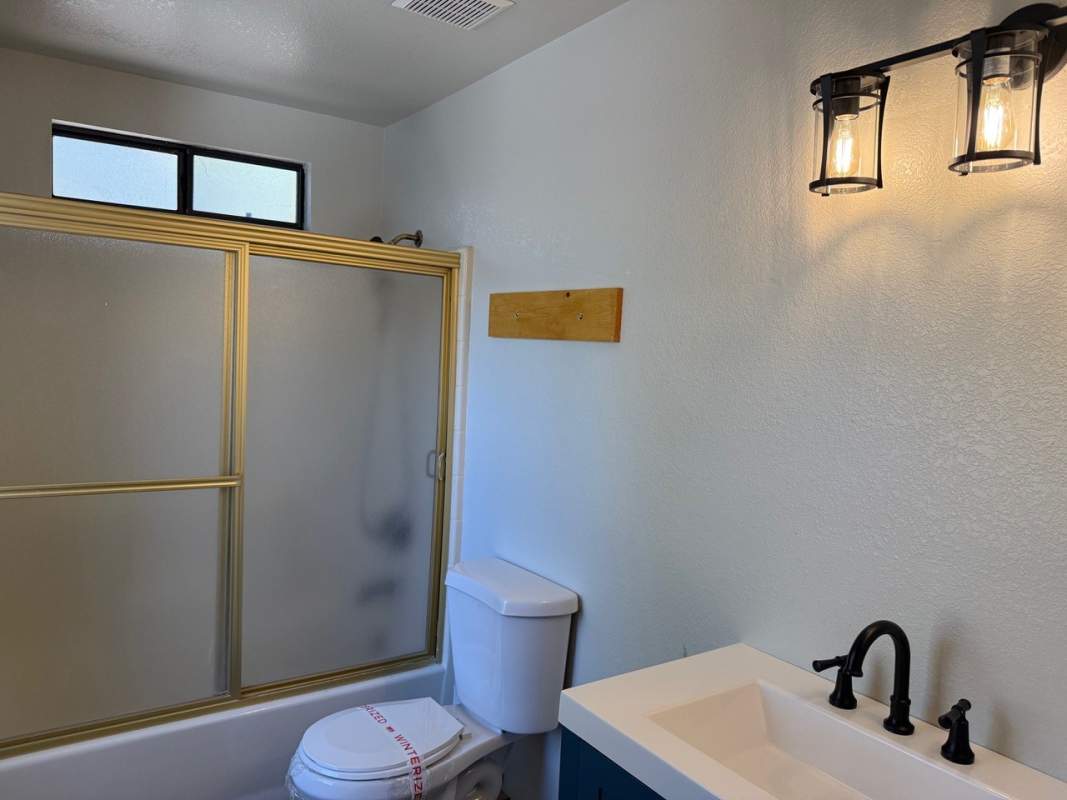 030_Bathroom 030_Bathroom