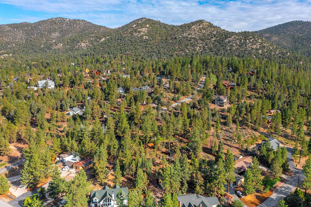 1037 Van Dusen Canyon Rd 1037 Van Dusen Canyon Rd