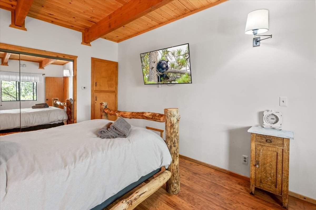 1555 Tuolumne Rd 1555 Tuolumne Rd