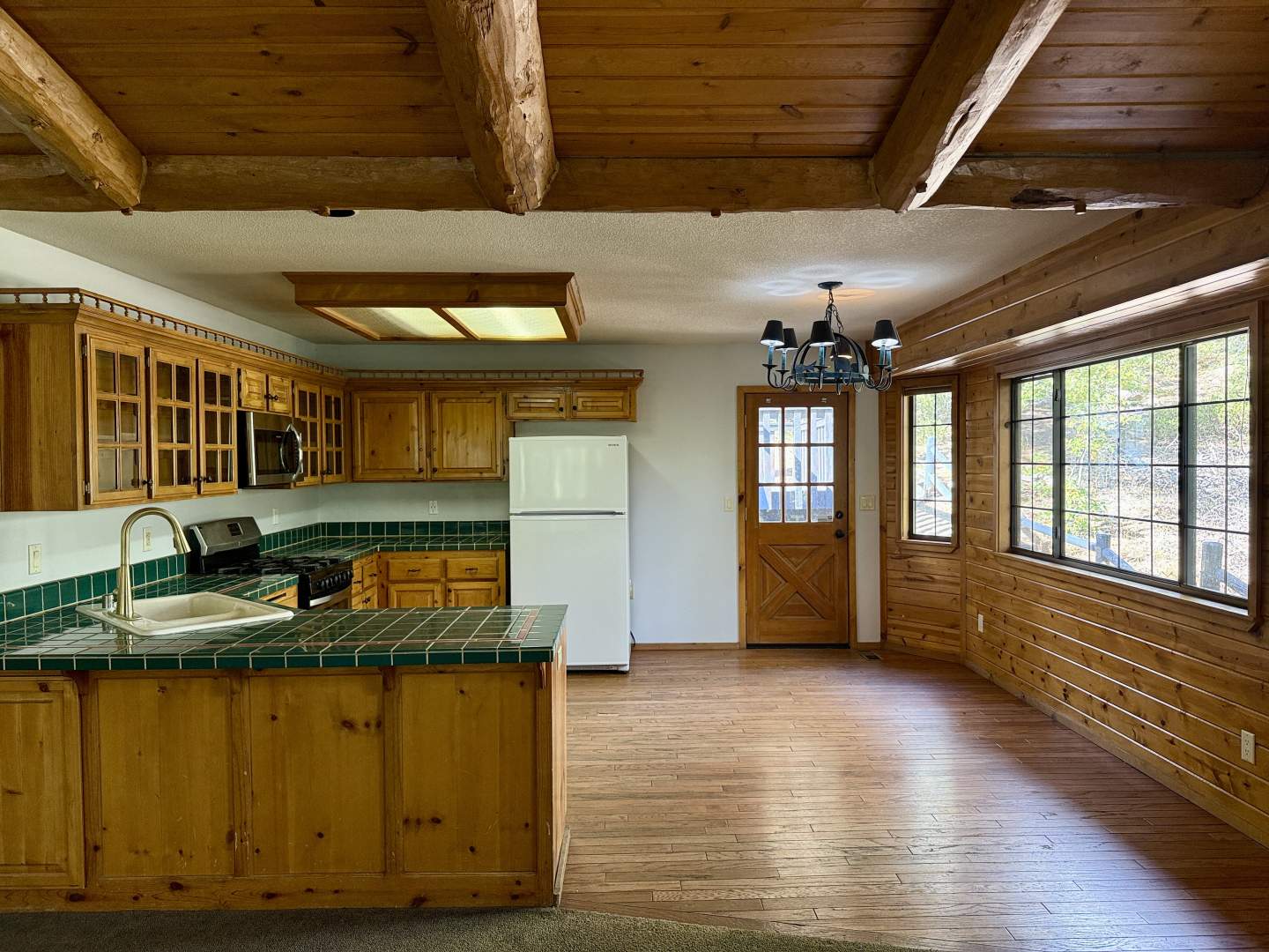 1442 Club View Dr 1442 Club View Dr