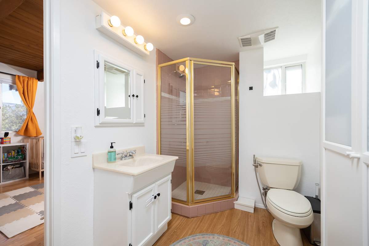 355 Mullins Dr 355 Mullins Dr