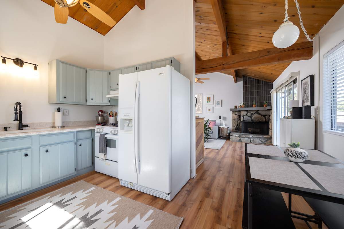 355 Mullins Dr 355 Mullins Dr