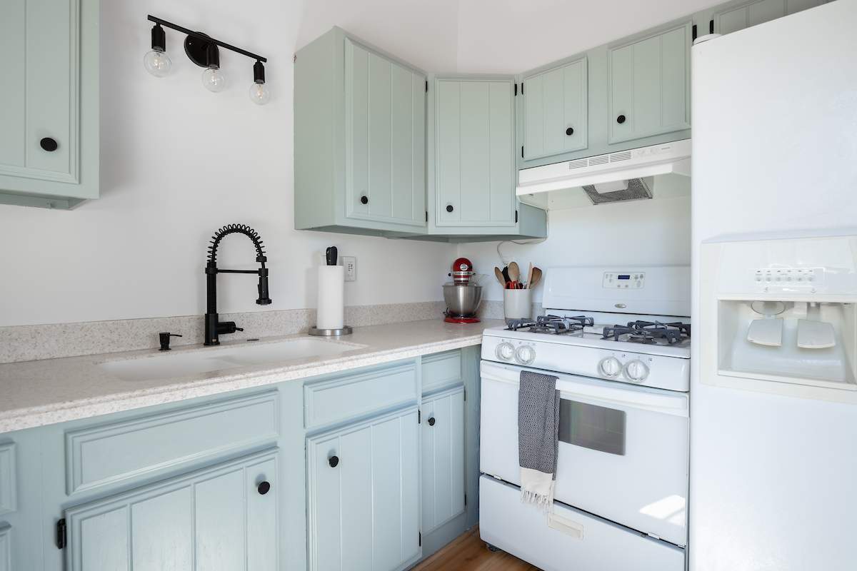 355 Mullins Dr 355 Mullins Dr