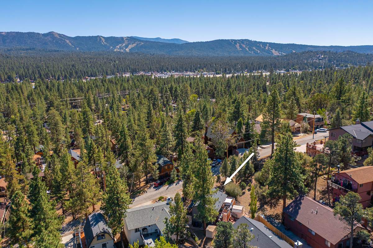 355 Mullins Dr 355 Mullins Dr