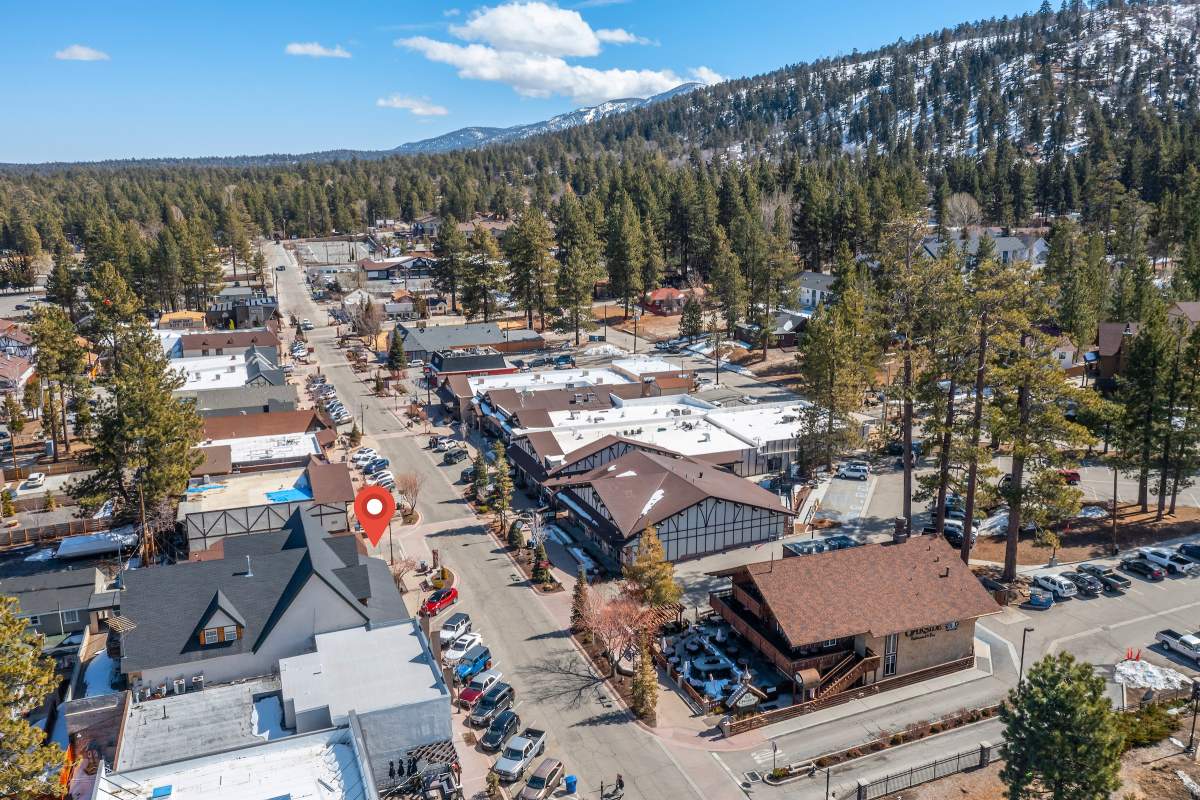 40716 Village Dr 40716 Village Dr