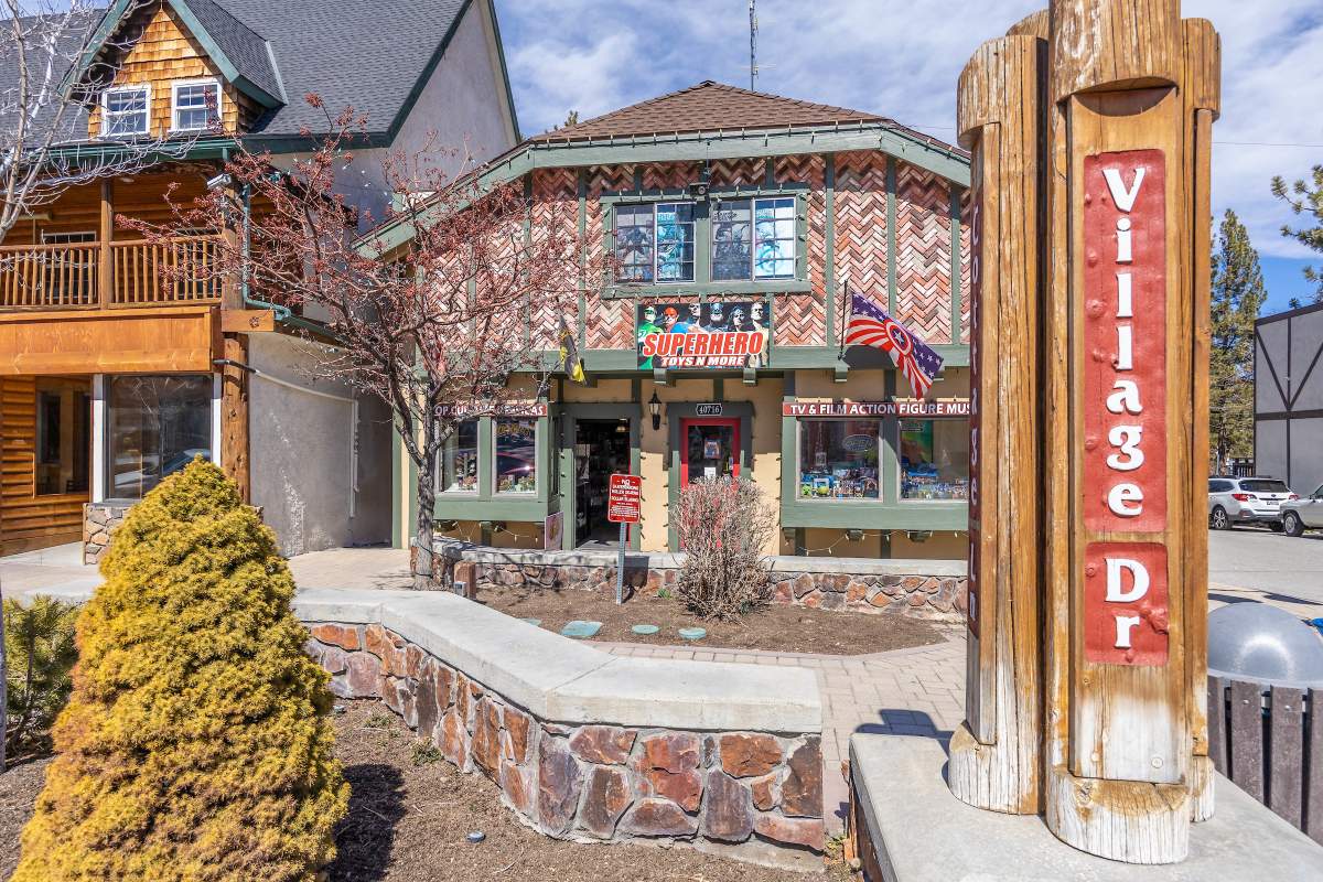 40716 Village Dr 40716 Village Dr