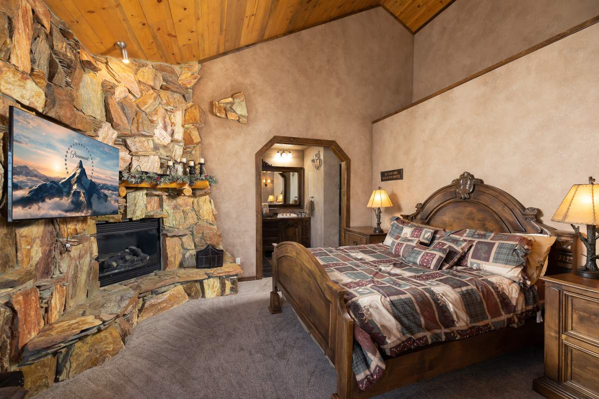 477 Windsong Pl 477 Windsong Pl