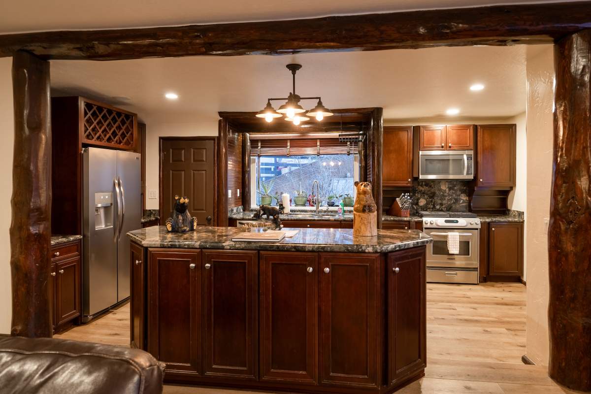 708 Circle Ln 708 Circle Ln