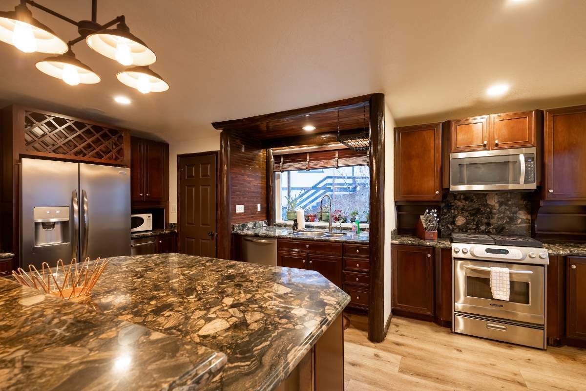 708 Circle Ln 708 Circle Ln