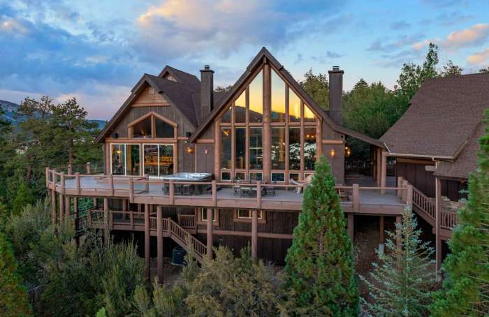 Learn more about Luxury Homes