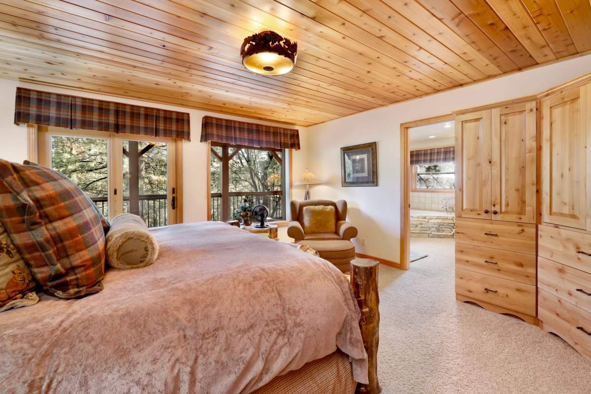 850 Menlo Dr 850 Menlo Dr