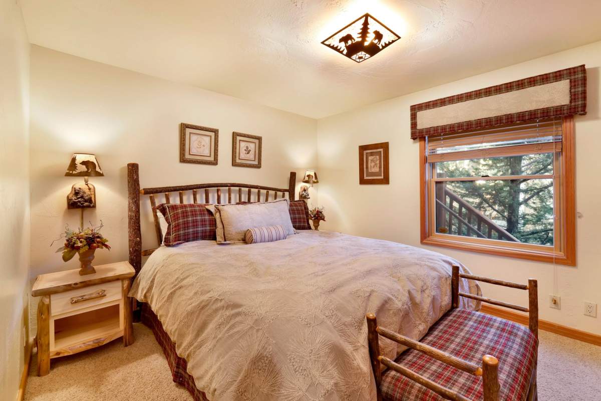 850 Menlo Dr 850 Menlo Dr