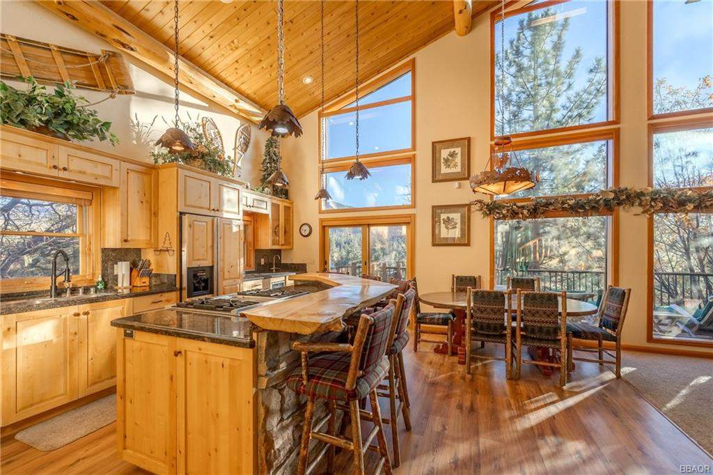 850 Menlo Dr 850 Menlo Dr