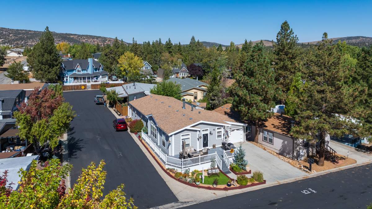 391 Montclair Drive #24 391 Montclair Drive #24