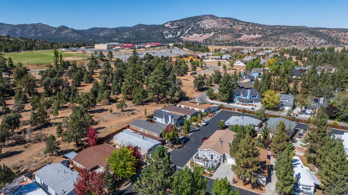 391 Montclair Drive #24 391 Montclair Drive #24