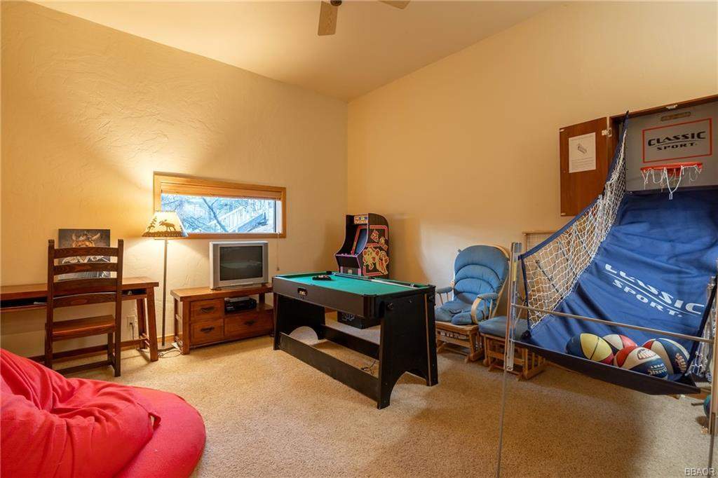 850 Menlo Dr 850 Menlo Dr