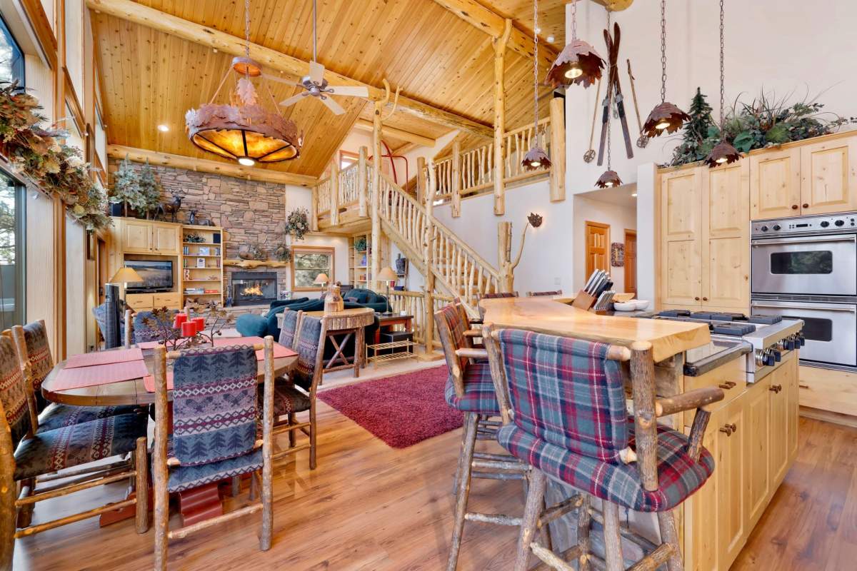 850 Menlo Dr 850 Menlo Dr