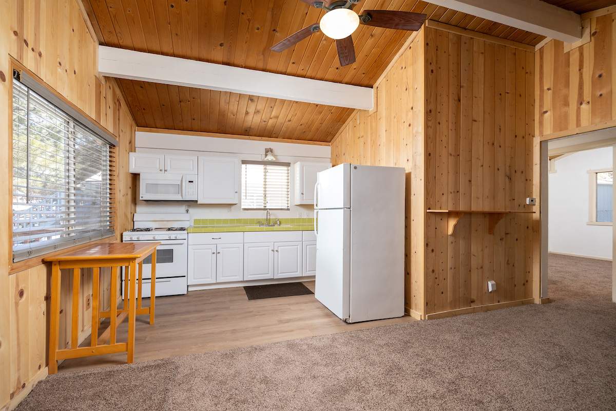 148 Spruce Ln 148 Spruce Ln