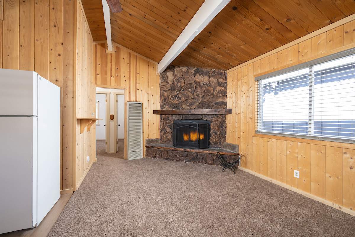 148 Spruce Ln 148 Spruce Ln