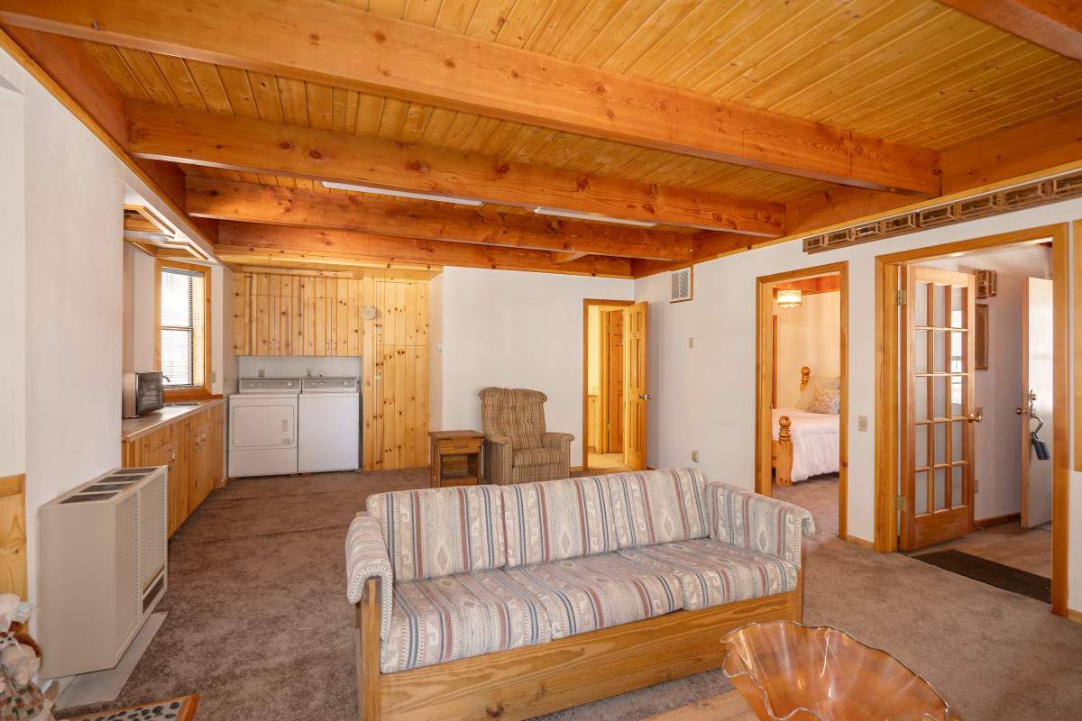 771 Woodland Dr 771 Woodland Dr