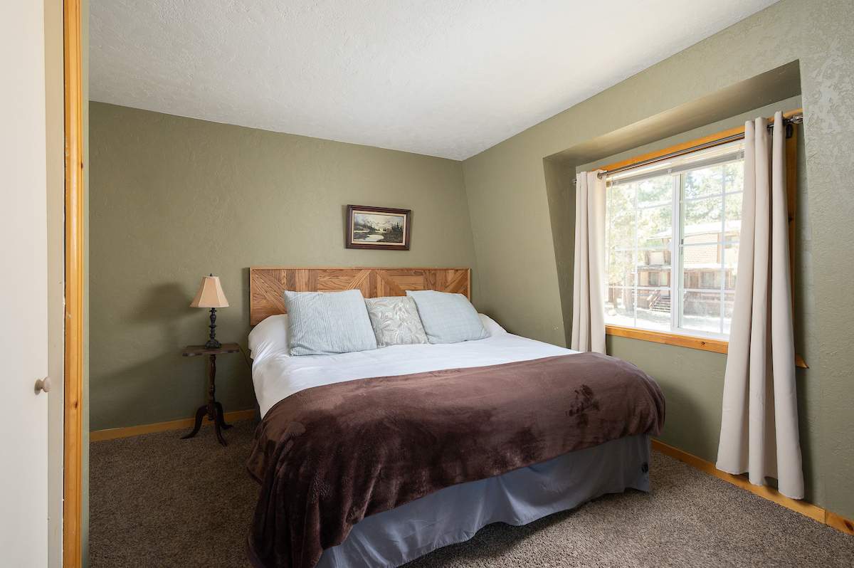 583 Spruce Ln 583 Spruce Ln