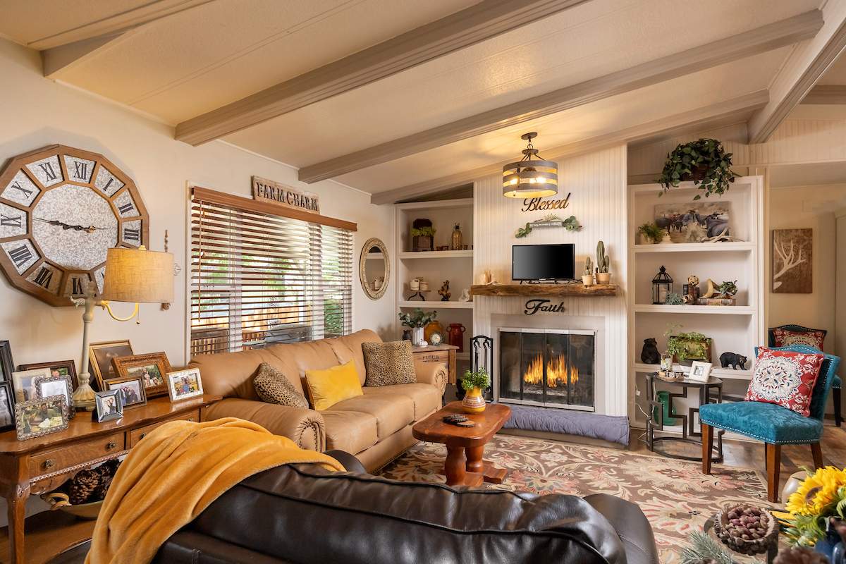 391 Montclair Dr #165 391 Montclair Dr #165