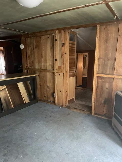 681 Maple Ln 681 Maple Ln