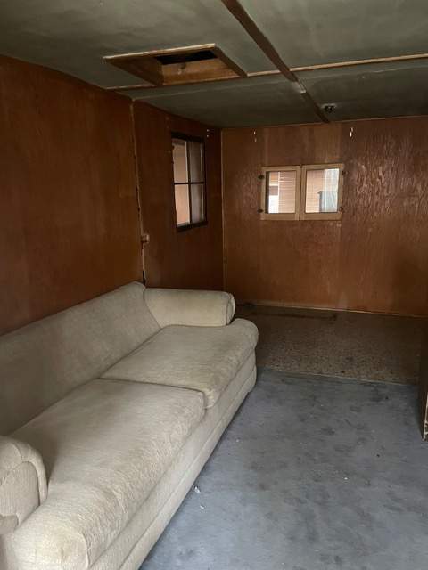 681 Maple Ln 681 Maple Ln