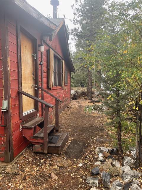 681 Maple Ln 681 Maple Ln