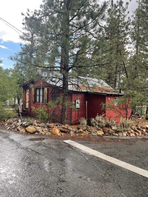 681 Maple Ln 681 Maple Ln