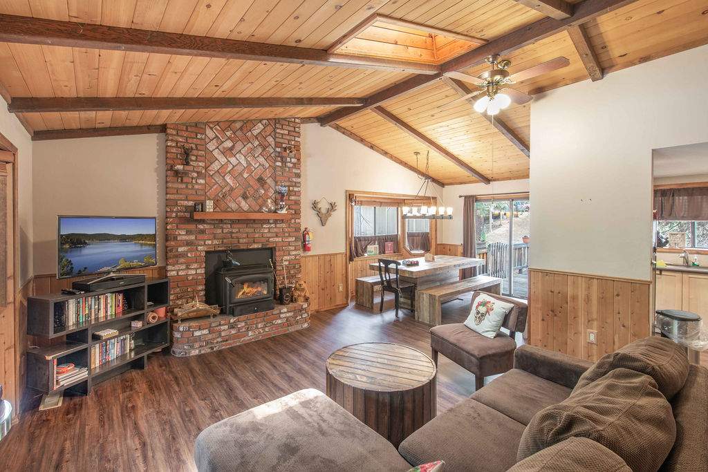 42401 Avalon Rd 42401 Avalon Rd