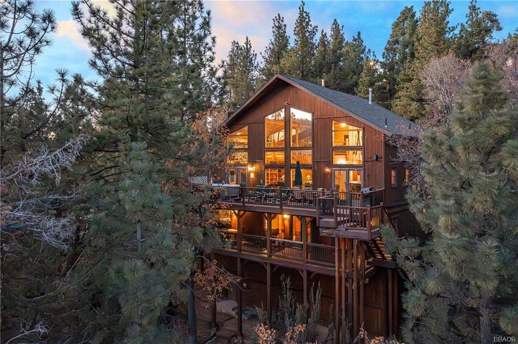 850 Menlo Dr 850 Menlo Dr